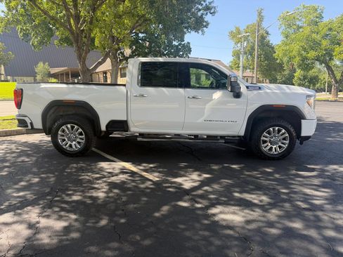 Used 2023 GMC Sierra 2500 Denali w/ Technology Package AWD/4WD image 4