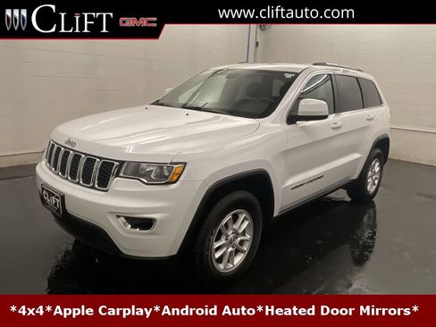 Used 2020 Jeep Grand Cherokee Laredo image 1