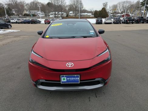 Used 2024 Toyota Prius XLE image 9