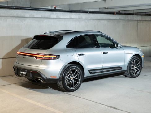 Certified 2023 Porsche Macan AWD/4WD image 7