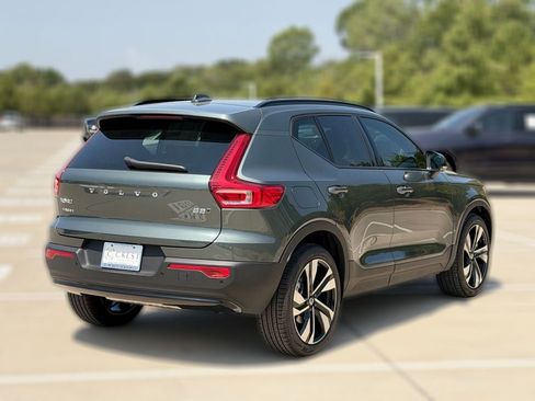 New 2026 Volvo XC40 B5 Plus w/ Climate Package AWD/4WD image 6