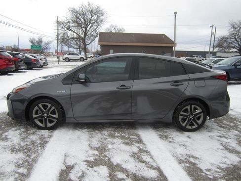 Used 2020 Toyota Prius XLE image 5