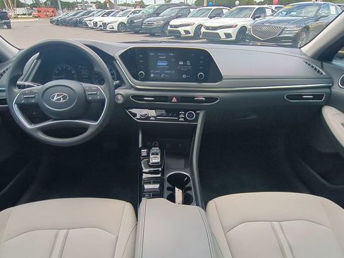 Used 2021 Hyundai Sonata SEL w/ Preferred Accessory Package FWD image 15