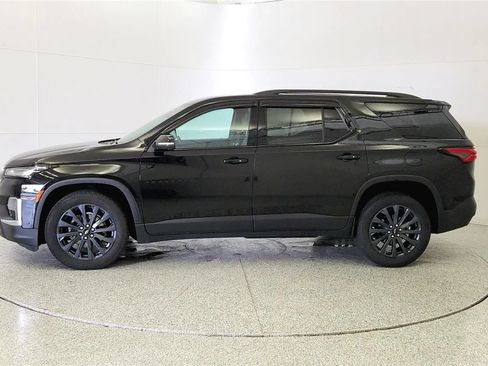 Used 2023 Chevrolet Traverse RS AWD/4WD image 4