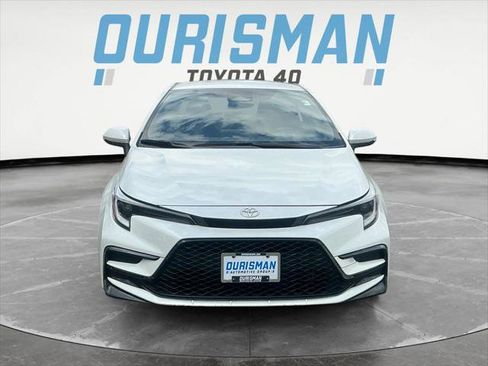 Certified 2024 Toyota Corolla SE w/ SE Convenience Package FWD image 2
