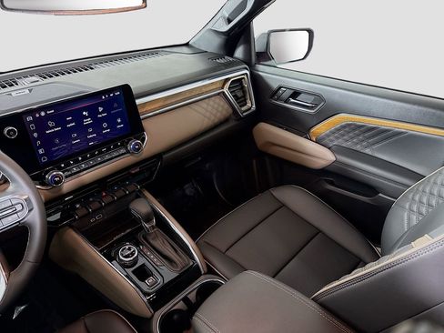 New 2026 GMC Canyon Denali image 24