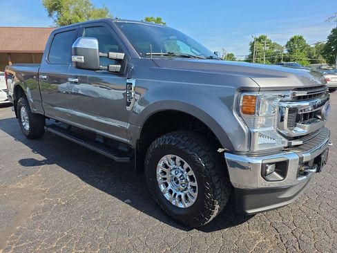 Used 2022 Ford F250 XLT w/ XLT Premium Package AWD/4WD image 18