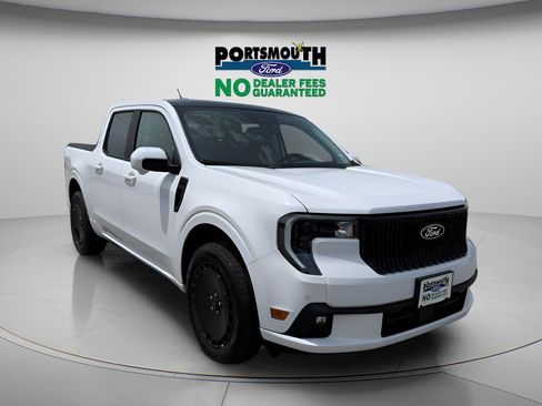 Used 2025 Ford Maverick Lobo AWD/4WD image 26