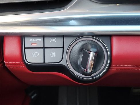 Used 2023 Porsche Panamera 4 Platinum Edition image 20