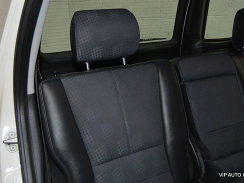 Used 2004 Mercedes-Benz ML 350 4MATIC image 23