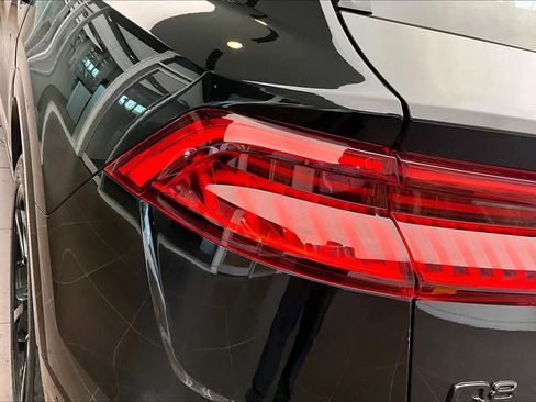 Used 2023 Audi Q8 Premium AWD/4WD image 27