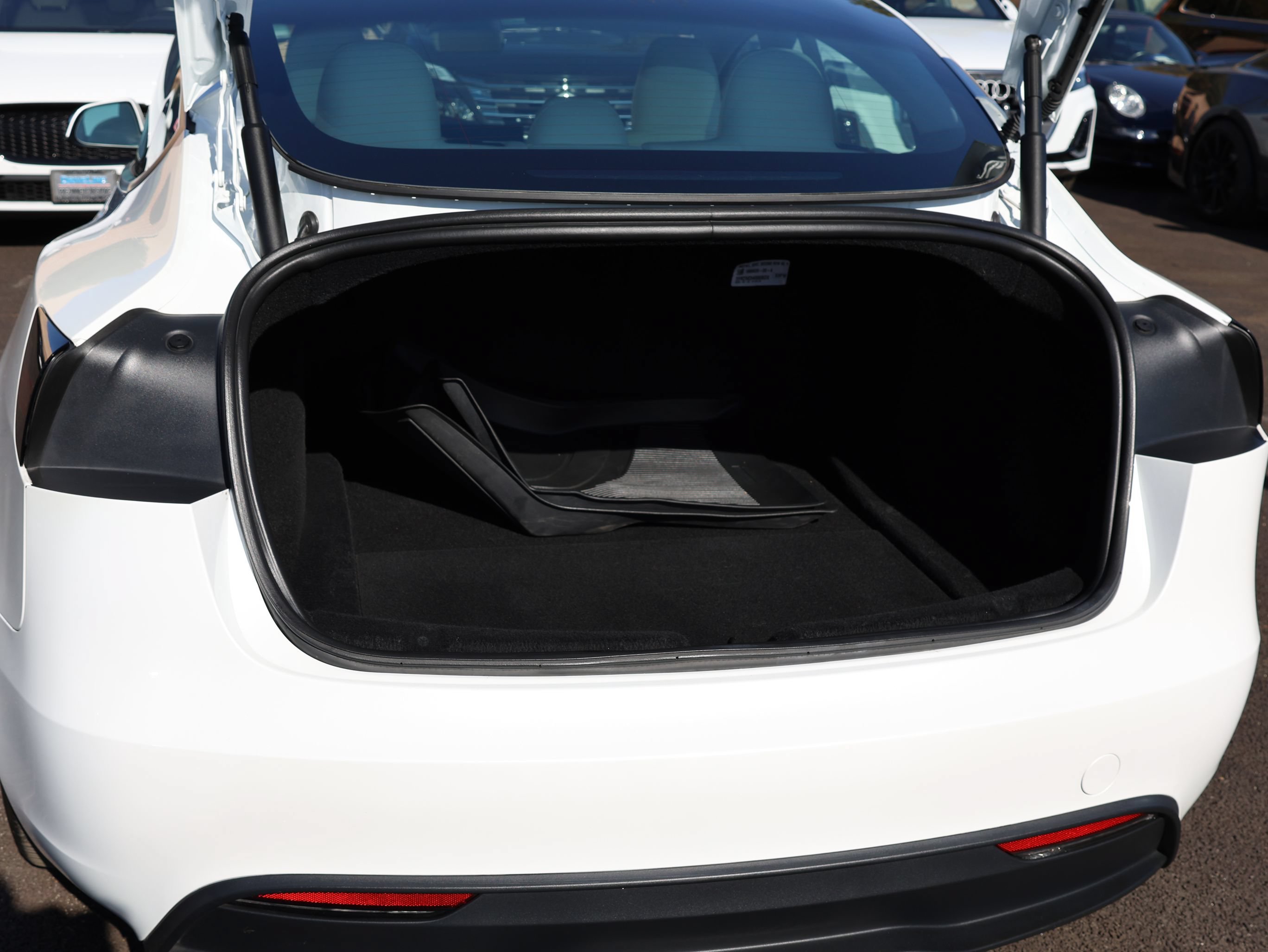 Used 2025 Tesla Model 3 Long Range RWD image 36