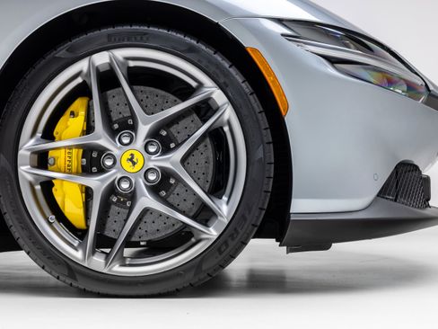 Used 2023 Ferrari Roma RWD image 85