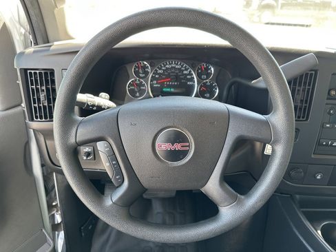 Used 2022 GMC Savana 3500 Extended w/ Power Convenience Package image 16