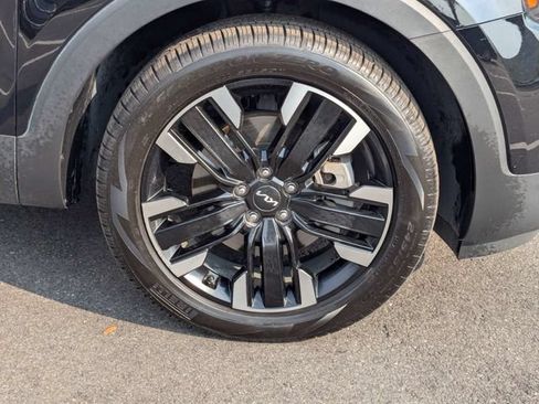Used 2024 Kia Telluride SX AWD/4WD image 11