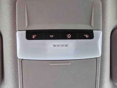 Used 2025 Nissan Sentra SV image 25