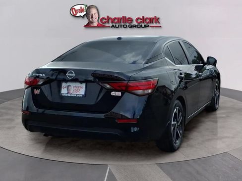 Used 2025 Nissan Sentra SV FWD image 4