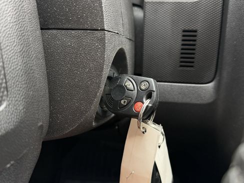 Used 2010 Ford Escape Limited AWD/4WD image 23