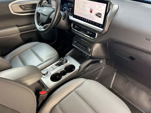 Used 2025 Ford Bronco Sport Badlands image 17