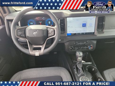 New 2025 Ford Bronco 4-Door image 4