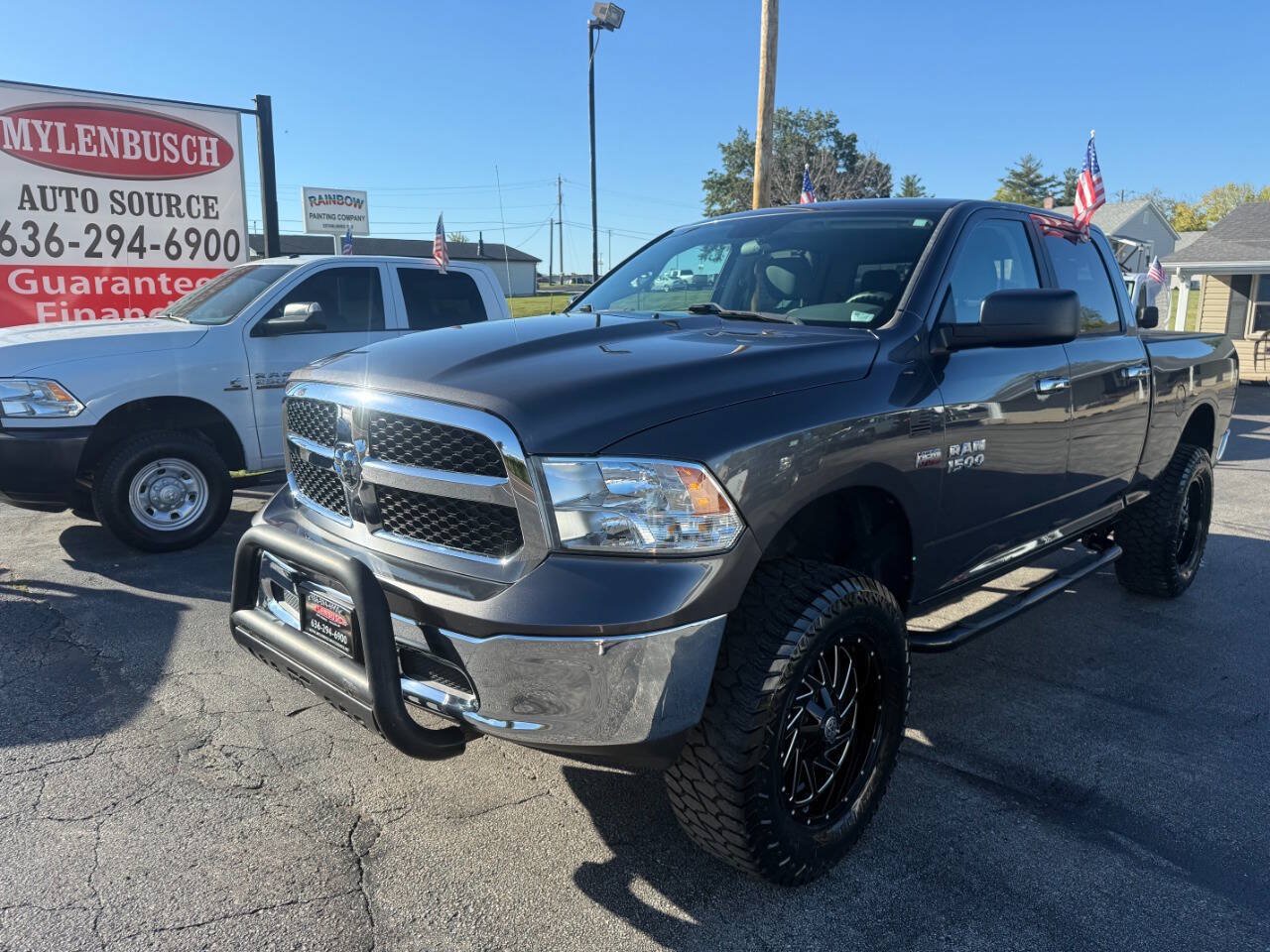 Used 2017 RAM 1500 Classic SLT AWD/4WD image 2