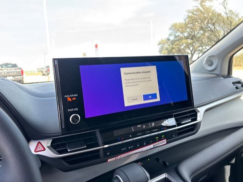 New 2026 Toyota Sienna XLE image 19