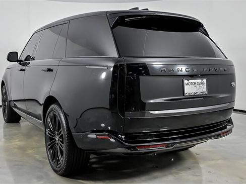 Used 2023 Land Rover Range Rover Long Wheelbase SE AWD/4WD image 7
