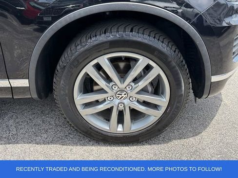 Used 2016 Volkswagen Touareg TDI AWD/4WD image 19