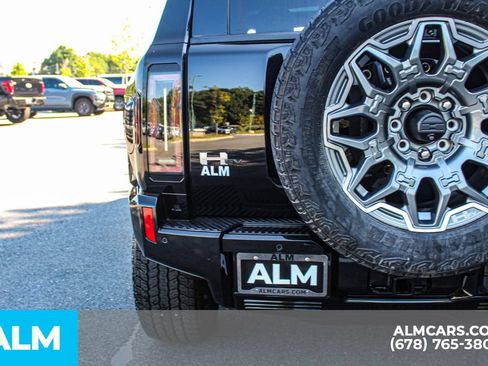 Used 2024 GMC Hummer EV 3X AWD/4WD image 12