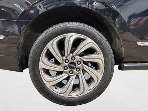 Used 2022 Lincoln Navigator Reserve image 57