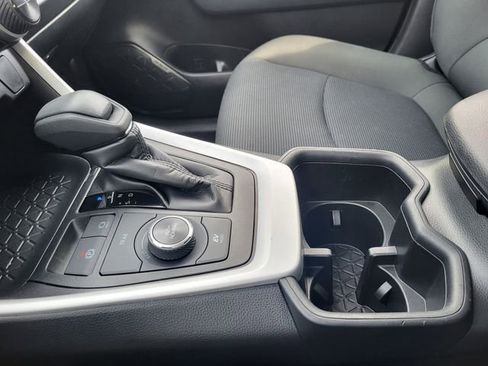 Used 2025 Toyota RAV4 LE image 25