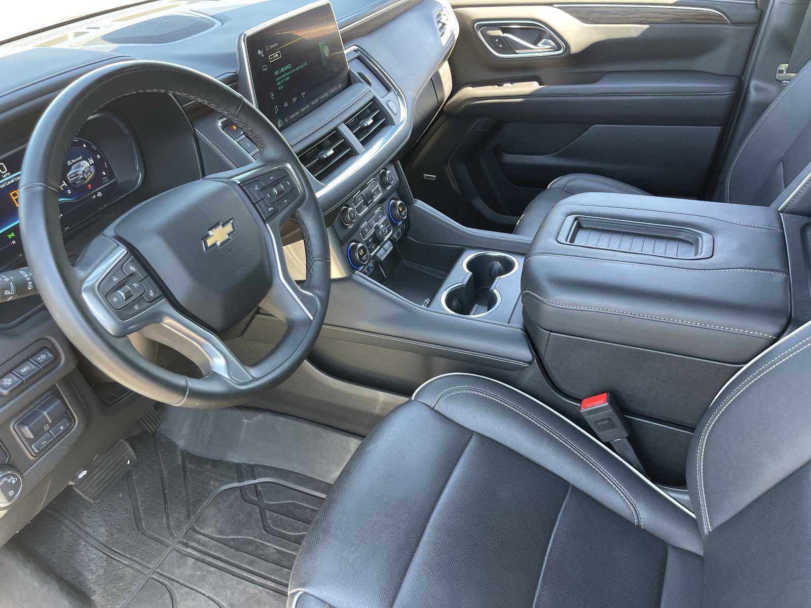 Used 2024 Chevrolet Tahoe Premier w/ Premium Package AWD/4WD image 21