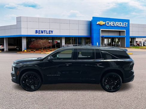 New 2026 Chevrolet Traverse LT w/ Enhanced Driving Package image 2