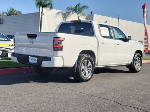 Certified 2025 Nissan Frontier SV w/ Tow Package image 29