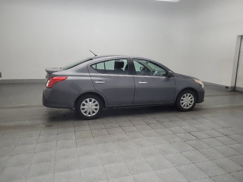 Used 2018 Nissan Versa SV FWD image 10