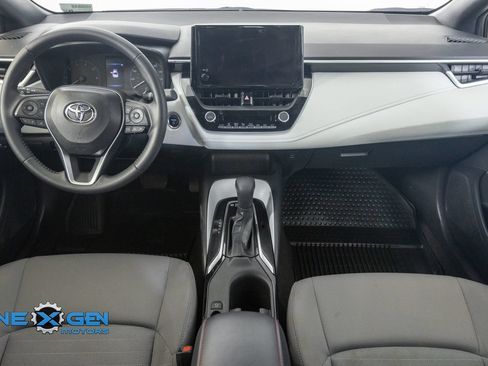 Used 2023 Toyota Corolla SE AWD/4WD image 3