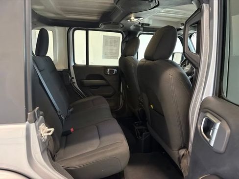 Used 2020 Jeep Wrangler Unlimited Sahara AWD/4WD image 34