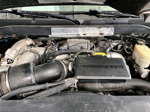 Used 2018 Chevrolet Silverado 2500 LT w/ Z71 Package, Off-Road image 12