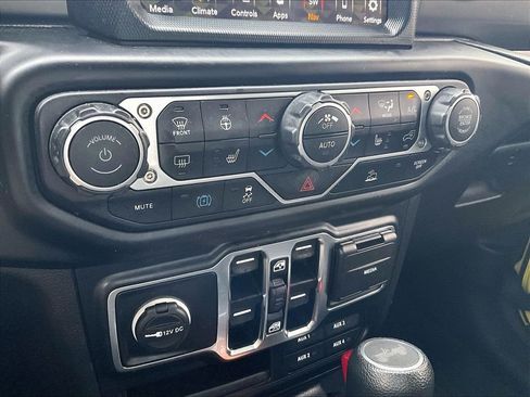 Used 2023 Jeep Wrangler Unlimited w/ Sun & Screen Package AWD/4WD image 26