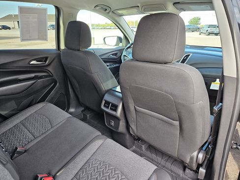 Used 2022 Chevrolet Equinox LT image 30
