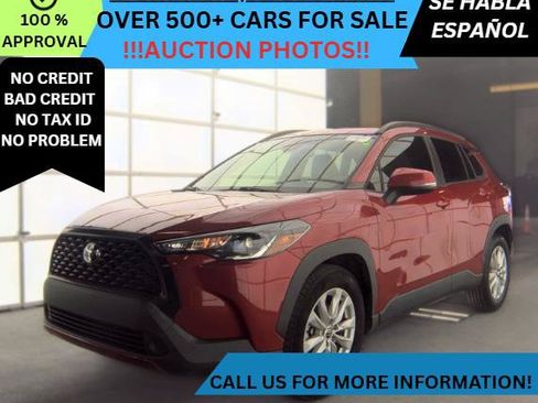 Used 2022 Toyota Corolla Cross LE w/ Moonroof Package FWD image 1