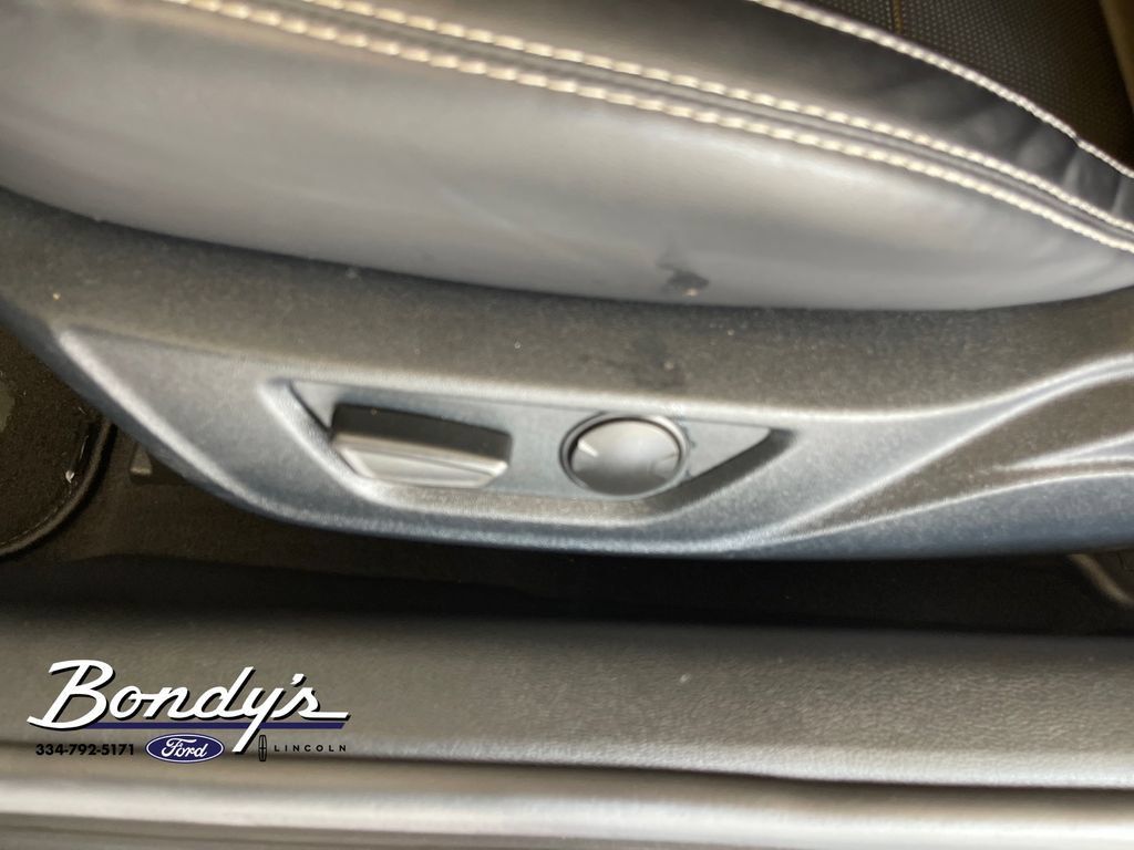 Used 2021 Ford Mustang Shelby GT500 w/ Technology Package RWD image 9