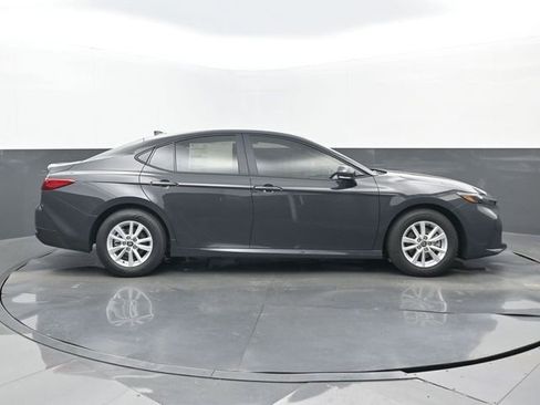 New 2026 Toyota Camry LE image 2