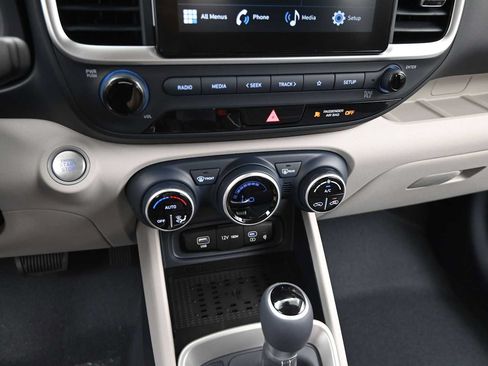 New 2026 Hyundai Venue SEL FWD image 19