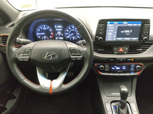 Used 2018 Hyundai Elantra GT Sport FWD image 22