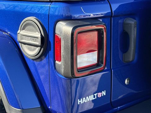 Used 2020 Jeep Wrangler Unlimited Sahara w/ Dual Top Group image 28