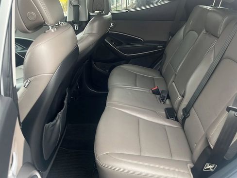 Used 2017 Hyundai Santa Fe Sport image 7