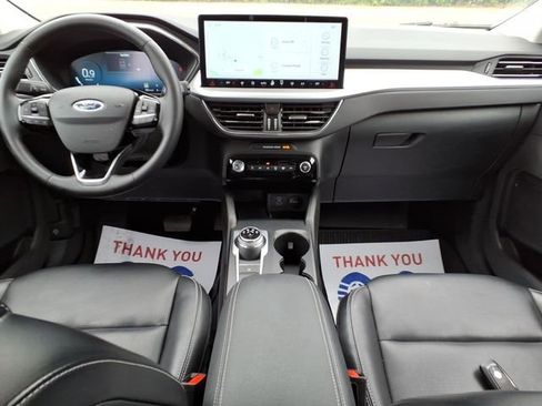 Used 2023 Ford Escape Platinum w/ Class II Trailer Tow Package AWD/4WD image 10