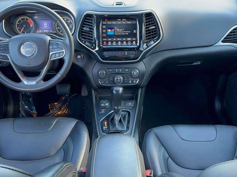 Used 2022 Jeep Cherokee Limited image 11