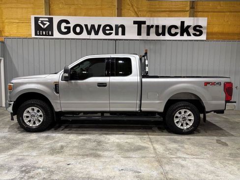 Used 2020 Ford F250 XLT w/ XLT Value Package AWD/4WD image 2